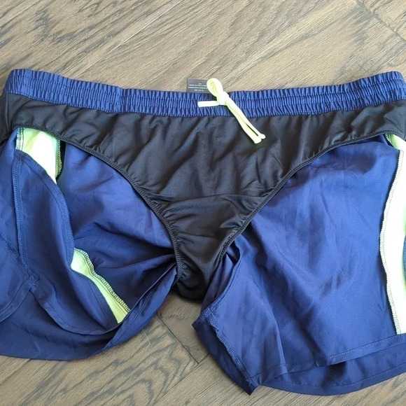 Athletic  Shorts - Picture 7 of 7
